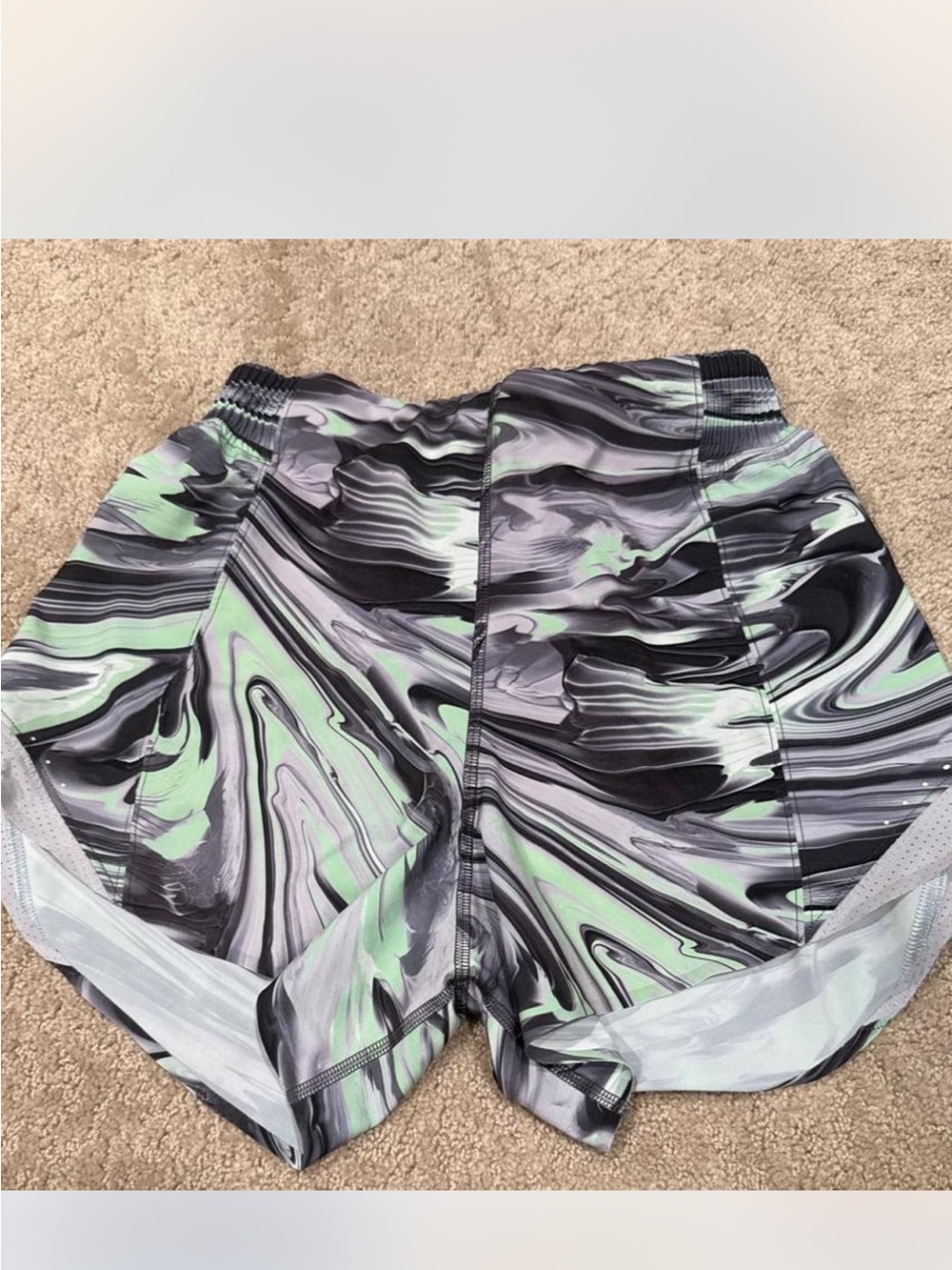 Lululemon- Women's Marble-Print Active Shorts in Mint & Gray